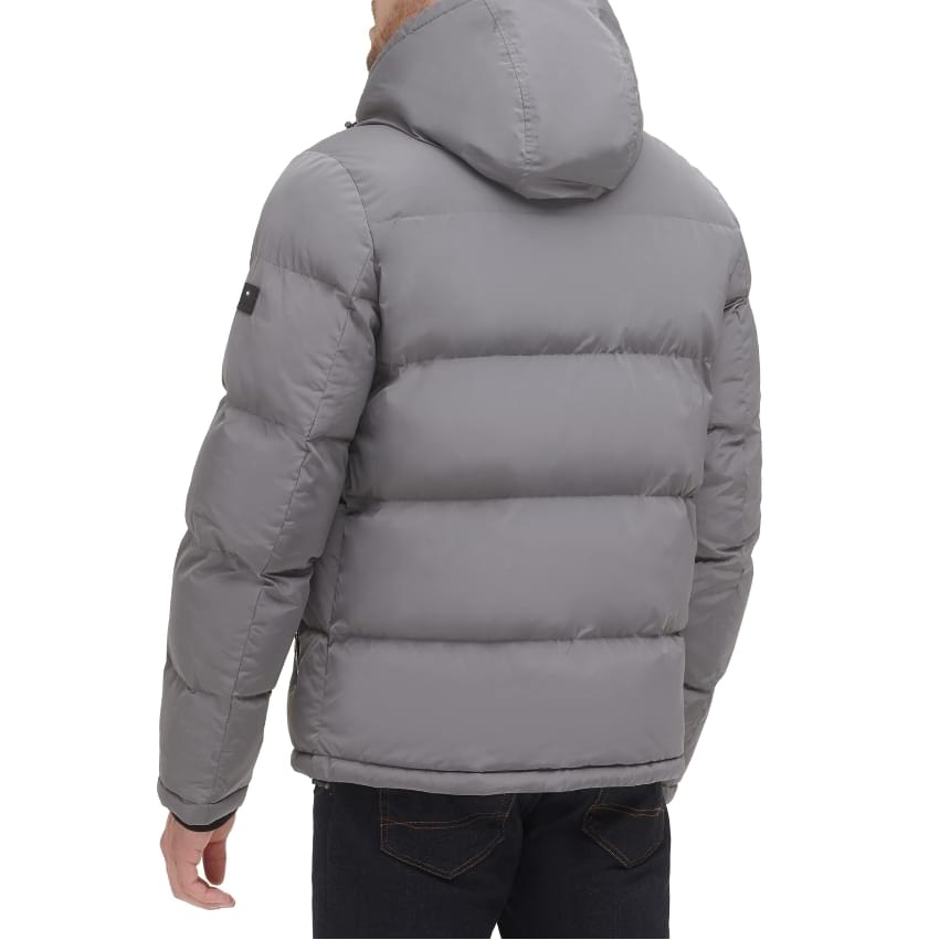 Custom Puffer Jackets Manufacturer | Warm & Lightweight Outerwear by Asons Impex - Image 3