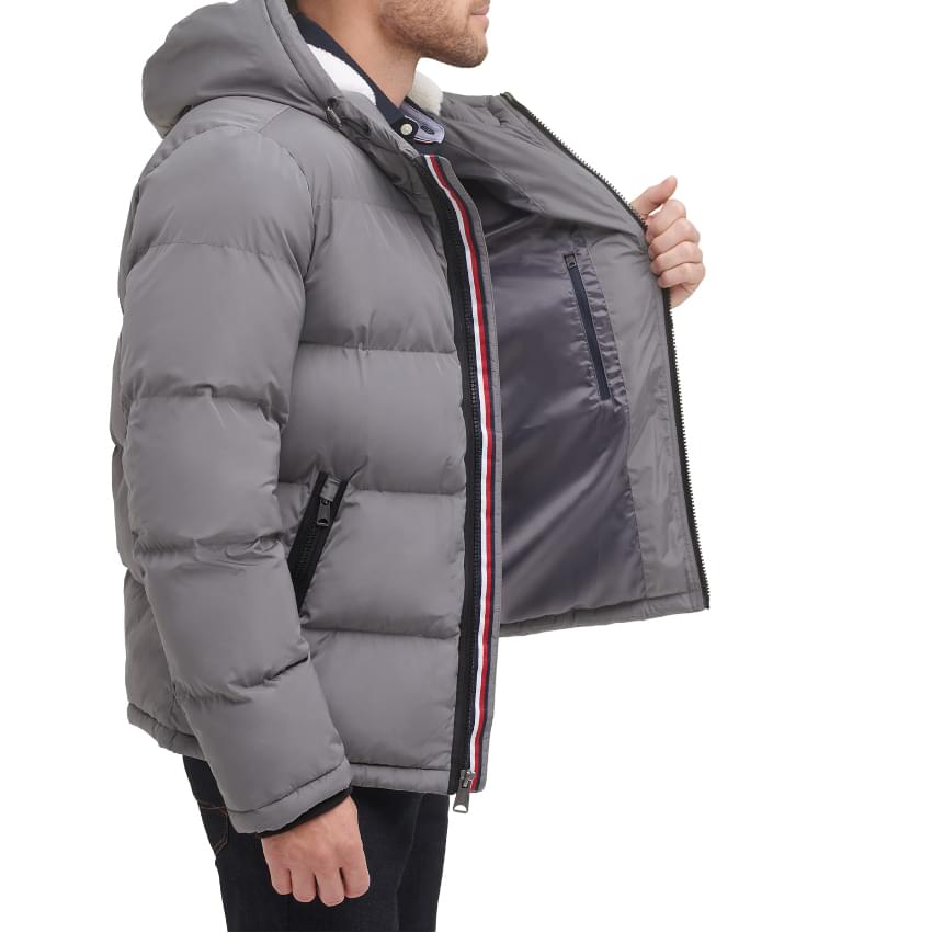 Custom Puffer Jackets Manufacturer | Warm & Lightweight Outerwear by Asons Impex - Image 5