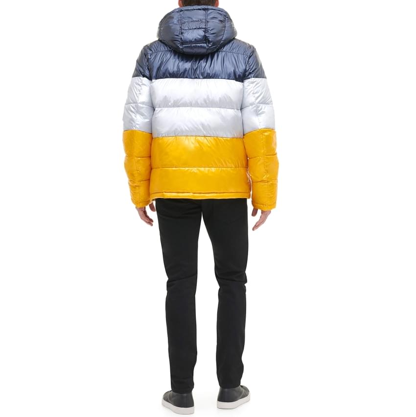 Custom Puffer Jackets Manufacturer | Warm & Lightweight Outerwear by Asons Impex - Image 3